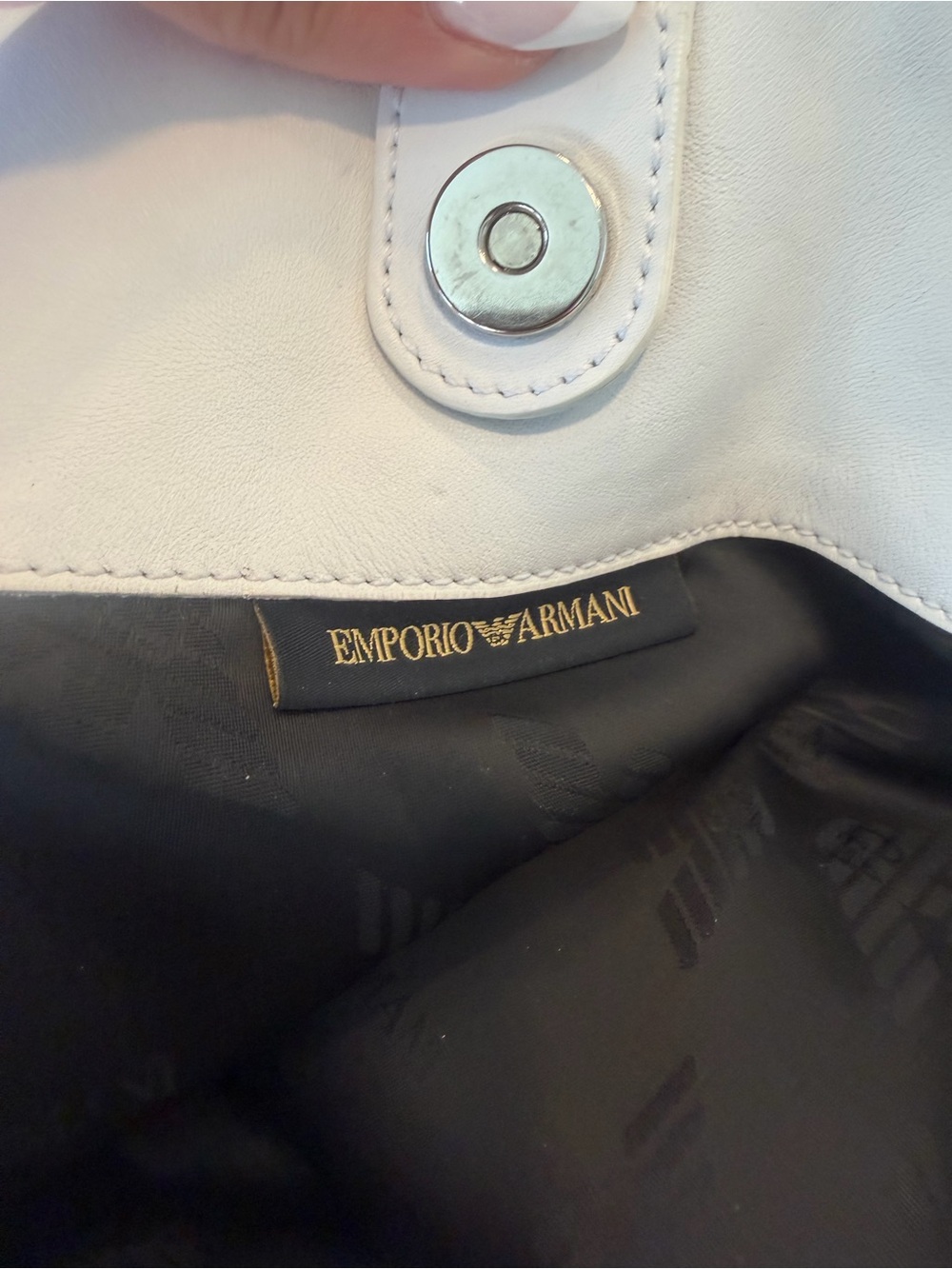 Emporio Armani white large hobo bag with navy handles and cosmetic pouch - Picture 3 of 7
